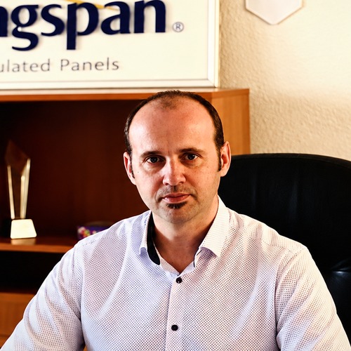 KINGSPAN: Vânzările cresc cu 12% în 2026, pe o piață cu mai puține proiecte