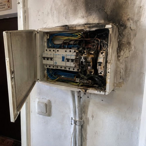 30_09_instalatii-electrice-risc-de-incendiu_1