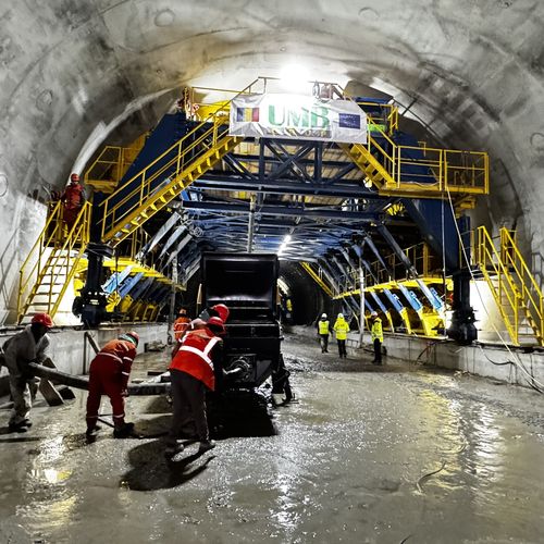 UMB pe A1: Lotul Margina-Holdea a depășit 55% cu 800 de oameni mobilizați în șantier