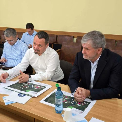 25_08_like-consulting-poduri-peste-prut_1
