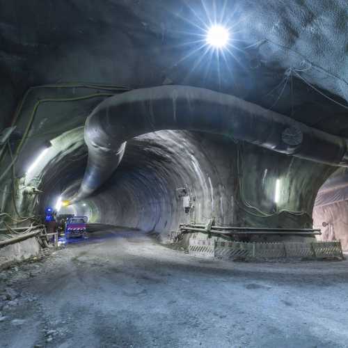 Hochtief500