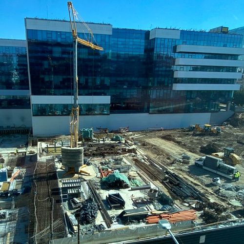 LUCRU la fundatie ansamblu de birouri One Technology District, de 57 milioane euro