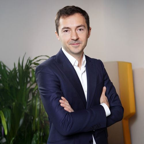 UniCredit: Finanțare de 80,5 mil. euro pentru finalizare One High District și One Lake Club