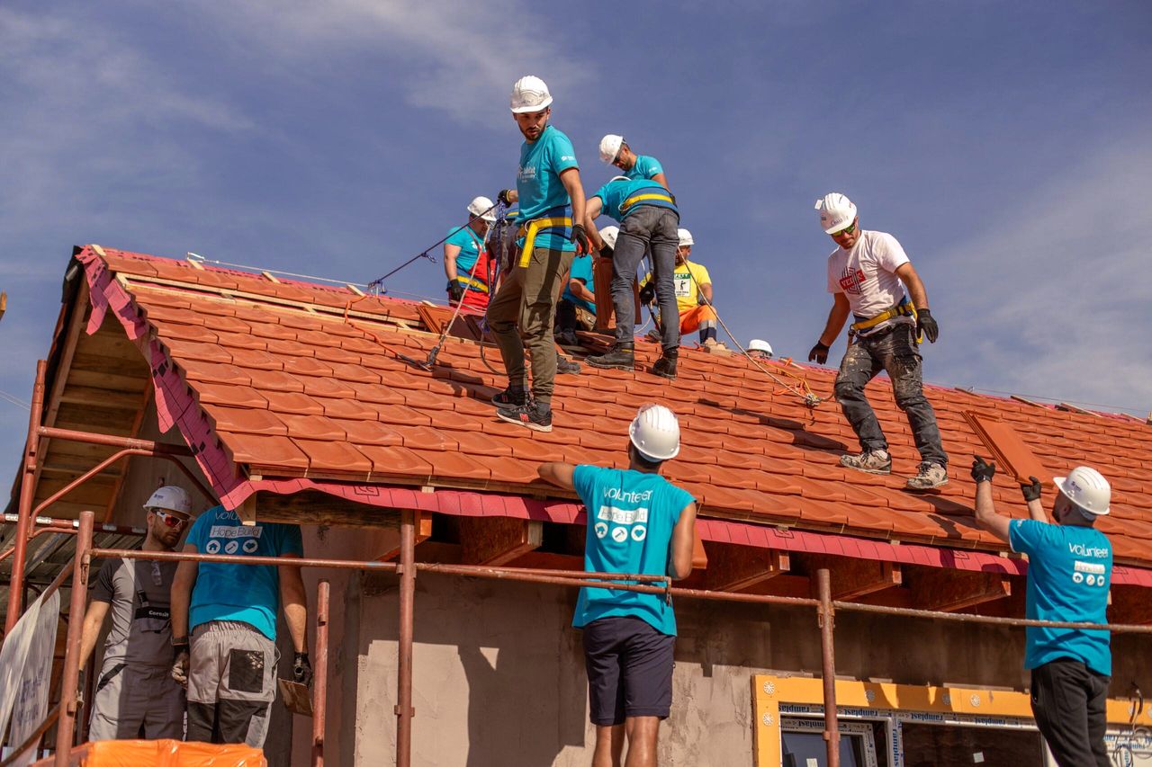 16_07_habitat-for-humanity-romsnia-locuinte-voluntariat_5